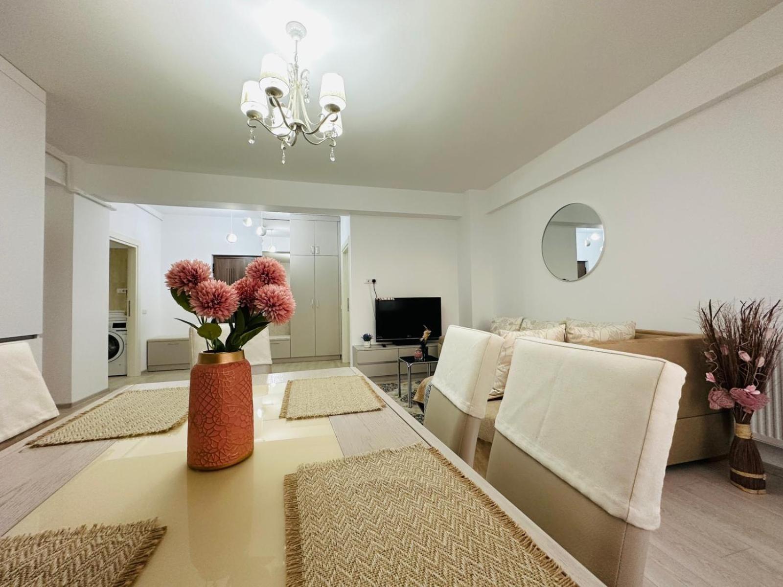 Palas Retreat - Q Residence Jassy Zewnętrze zdjęcie